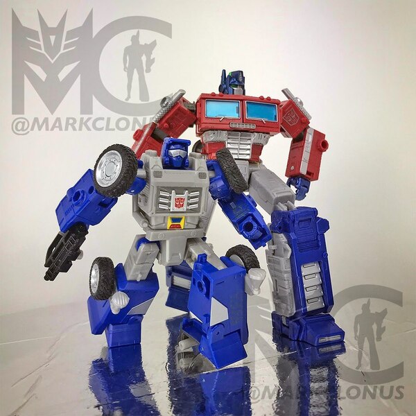 Transformers Legacy Deluxe Class Beachcomber Official Design Image  (9 of 10)